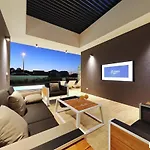 ヴィラ Beautiful In Kraj, Pasman Island With Outdoor Swimming Pool, Wifi And 3 Bedrooms *
