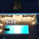 빌라 Beautiful In Kraj, Pasman Island With Outdoor Swimming Pool, Wifi And 3 Bedrooms *