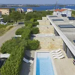 Beautiful In Kraj, Pasman Island With Outdoor Swimming Pool, Wifi And 3 Bedrooms ヴィラ