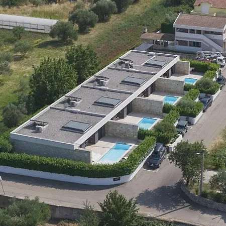 Beautiful In Kraj, Pasman Island With Outdoor Swimming Pool, Wifi And 3 Bedrooms ヴィラ Ugrinići