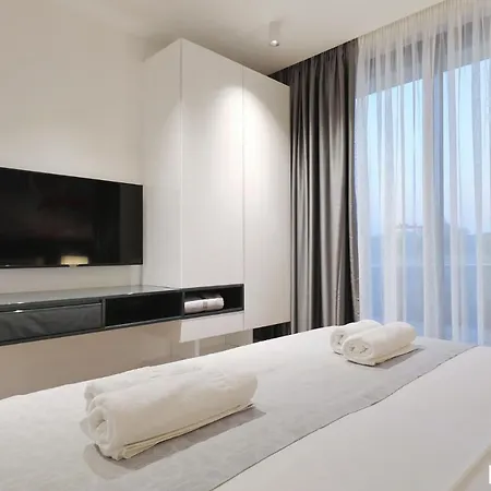 빌라 Beautiful In Kraj, Pasman Island With Outdoor Swimming Pool, Wifi And 3 Bedrooms *