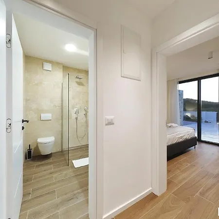 Beautiful In Kraj, Pasman Island With Outdoor Swimming Pool, Wifi And 3 Bedrooms 빌라 *