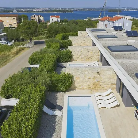 Beautiful In Kraj, Pasman Island With Outdoor Swimming Pool, Wifi And 3 Bedrooms 빌라