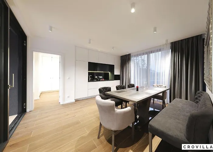 Beautiful In Kraj, Pasman Island With Outdoor Swimming Pool, Wifi And 3 Bedrooms *