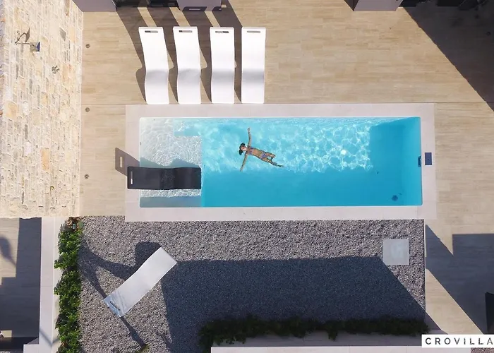 Villa Beautiful In Kraj, Pasman Island With Outdoor Swimming Pool, Wifi And 3 Bedrooms Ugrinici