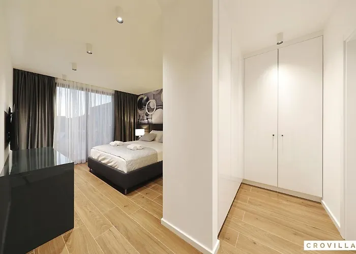 Beautiful In Kraj, Pasman Island With Outdoor Swimming Pool, Wifi And 3 Bedrooms Βίλα *