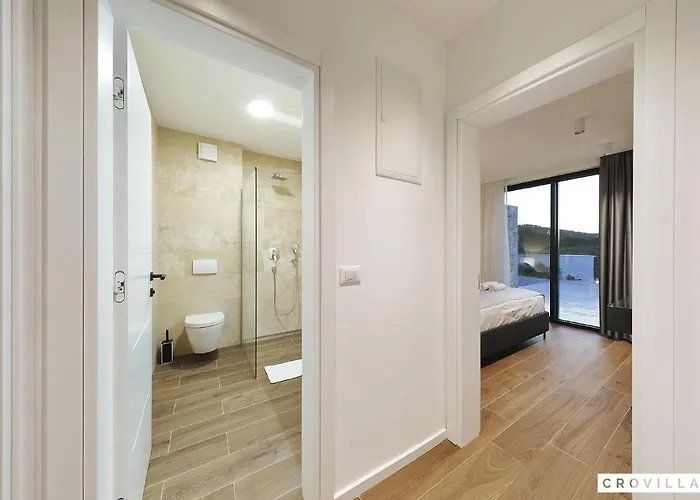 Beautiful In Kraj, Pasman Island With Outdoor Swimming Pool, Wifi And 3 Bedrooms 빌라 *