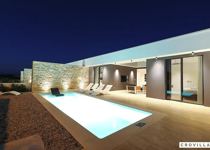 빌라 Beautiful In Kraj, Pasman Island With Outdoor Swimming Pool, Wifi And 3 Bedrooms *