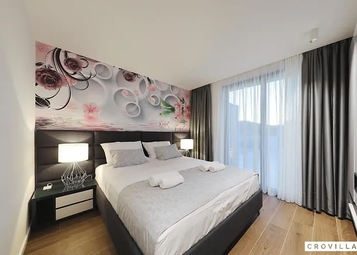 빌라 Beautiful In Kraj, Pasman Island With Outdoor Swimming Pool, Wifi And 3 Bedrooms