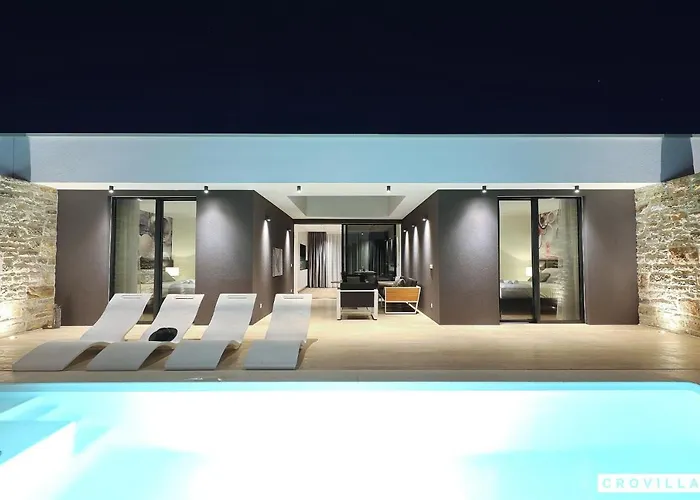 Beautiful In Kraj, Pasman Island With Outdoor Swimming Pool, Wifi And 3 Bedrooms Villa