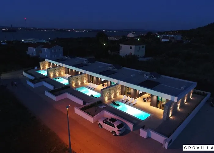 Beautiful In Kraj, Pasman Island With Outdoor Swimming Pool, Wifi And 3 Bedrooms