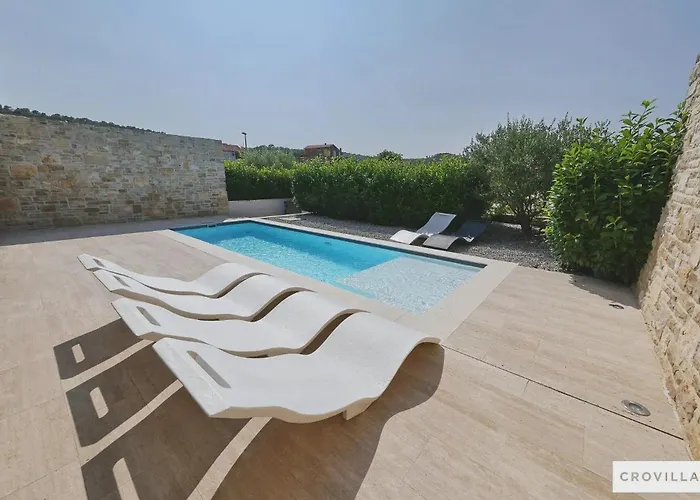 Beautiful In Kraj, Pasman Island With Outdoor Swimming Pool, Wifi And 3 Bedrooms 빌라 Ugrinici