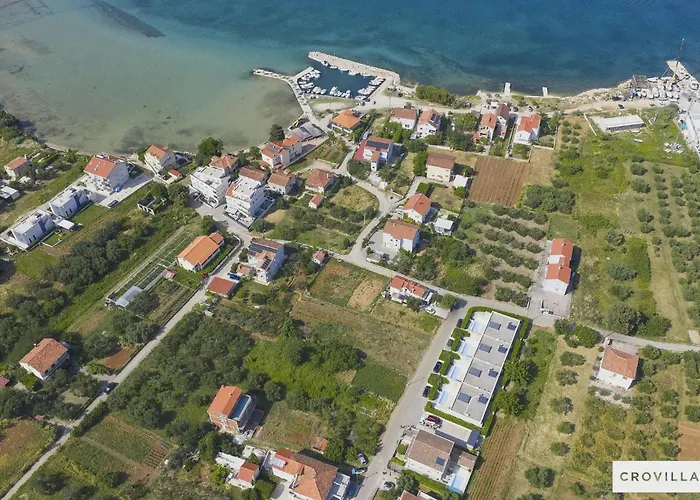 빌라 Beautiful In Kraj, Pasman Island With Outdoor Swimming Pool, Wifi And 3 Bedrooms *