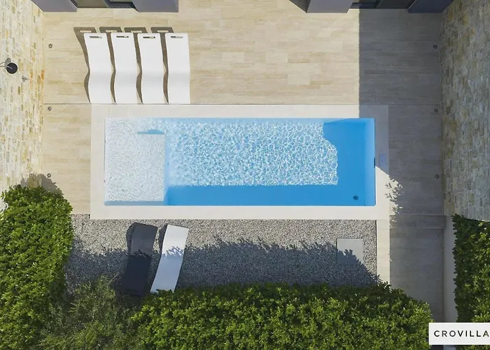 빌라 Beautiful In Kraj, Pasman Island With Outdoor Swimming Pool, Wifi And 3 Bedrooms Ugrinici