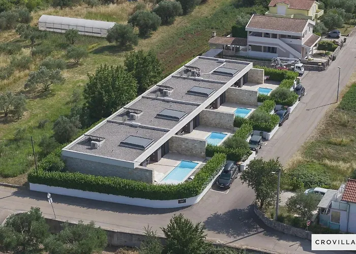 Beautiful In Kraj, Pasman Island With Outdoor Swimming Pool, Wifi And 3 Bedrooms Villa Ugrinici