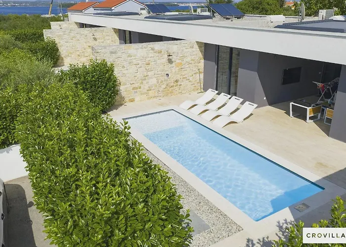 Villa Beautiful In Kraj, Pasman Island With Outdoor Swimming Pool, Wifi And 3 Bedrooms *